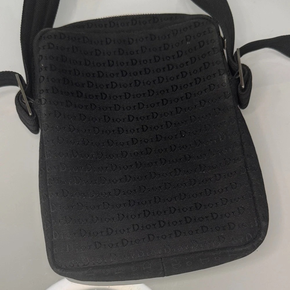 CD ☝️✨ Authentic Christian Dior Black Canvas Crossbody Bag ✨